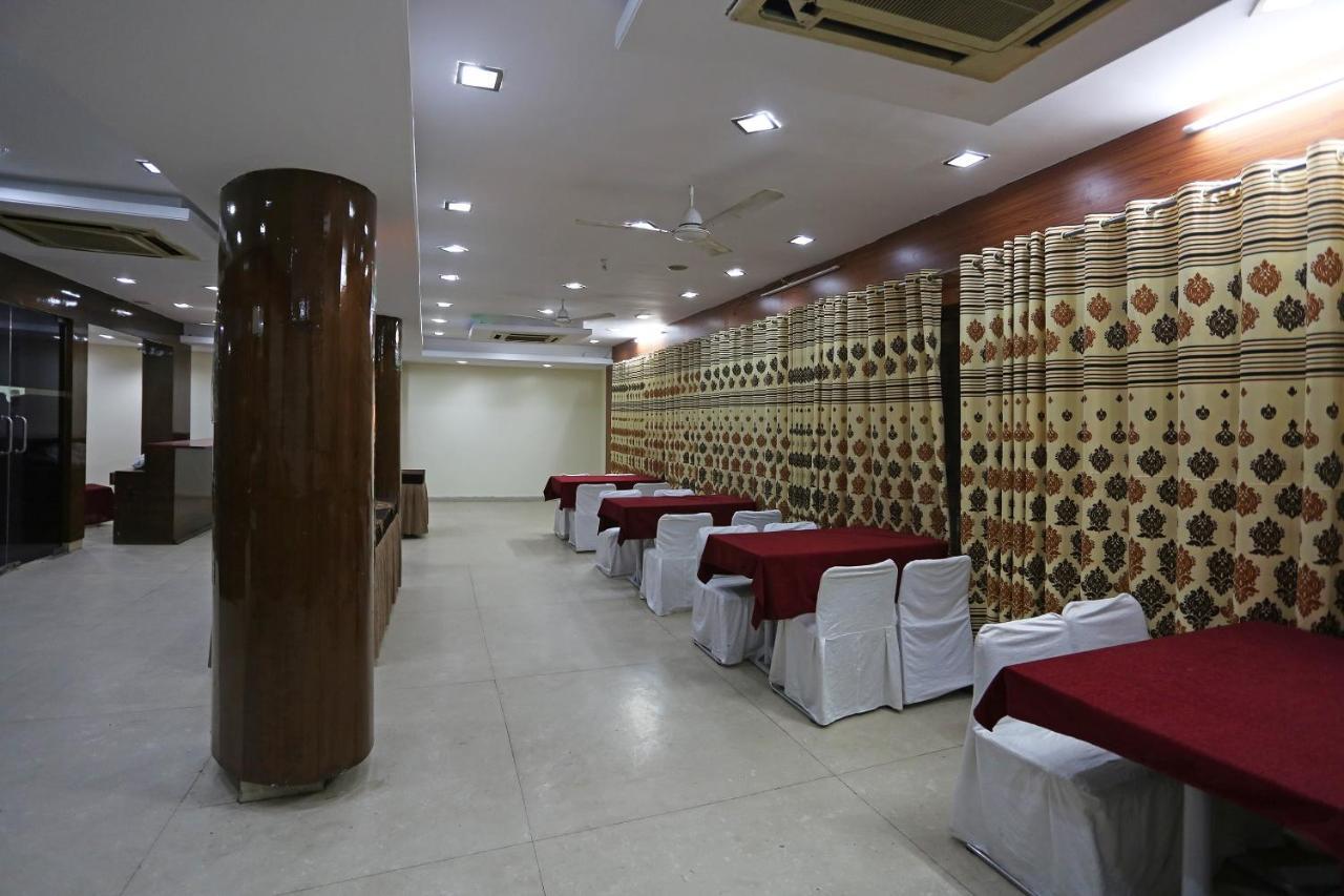 Oyo Hotel Satya Villas Bhopal Buitenkant foto